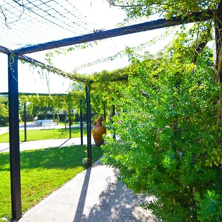 Сasa de vacaciones Belen Con Piscina E Campo Da Tennis