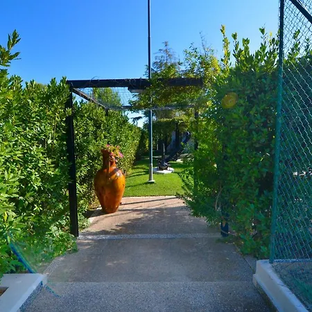 Сasa de vacaciones Belen Con Piscina E Campo Da Tennis Torre Colimena